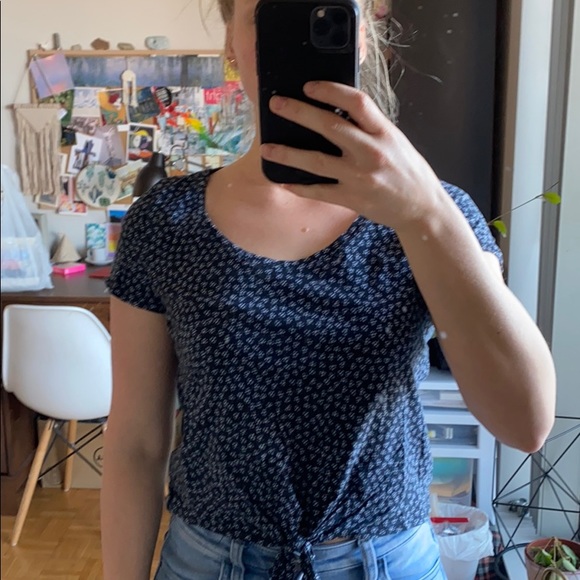 Floral H&M Crop Top - Picture 2 of 2